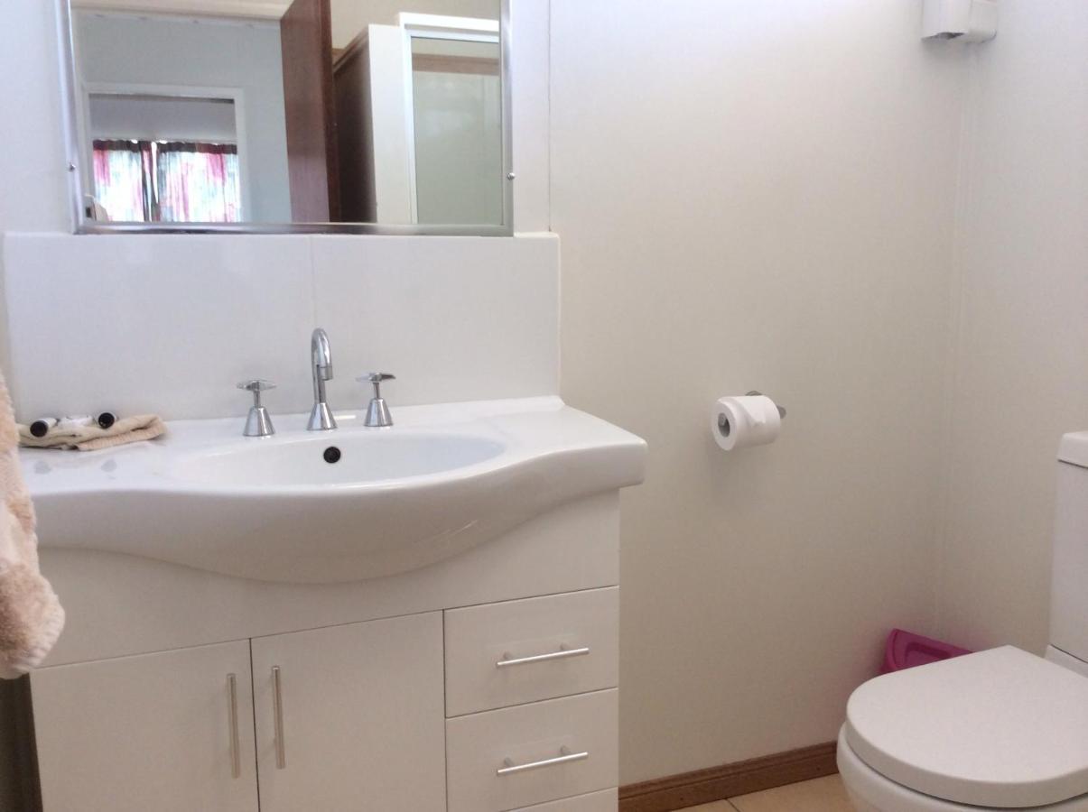 Ocean Breeze Units Διαμέρισμα Μπόουεν Δωμάτιο φωτογραφία